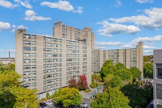 1 River Place, Lowell, MA 01852