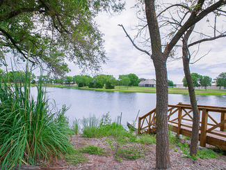 727 W Macarthur Rd, Wichita, KS 67217