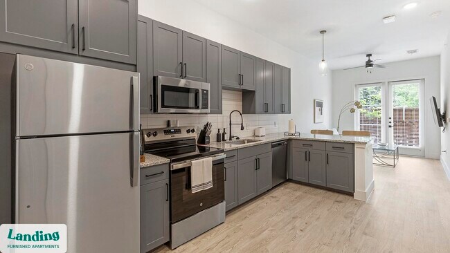 650 E Sycamore St unit 3111.1408289, Denton, TX 76201 - photo 4