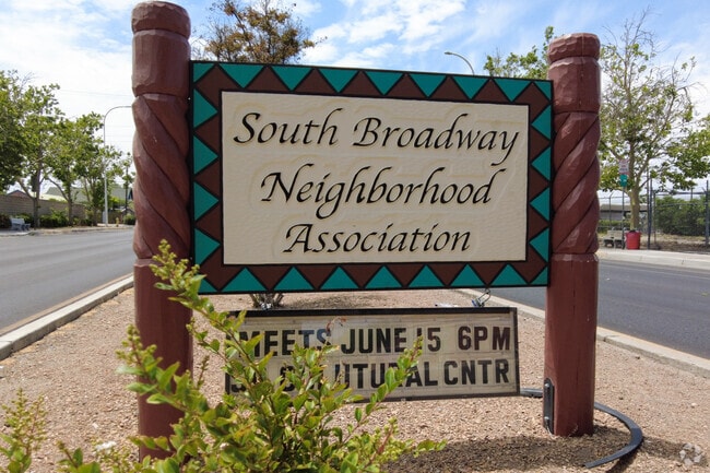 South Broadway had a neighborhood association to assist with the upkeep of the neighborhood.