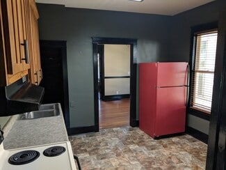 1865 Grace St Unit 1867, Dubuque, IA 52001