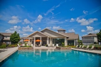339 N Foxridge Dr, Raymore, MO 64083