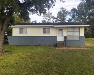 650 S E Rr Ave, Ponchatoula, LA 70454