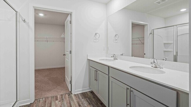 11018 E Ridge Ct, Peculiar, MO 64078 - photo 7