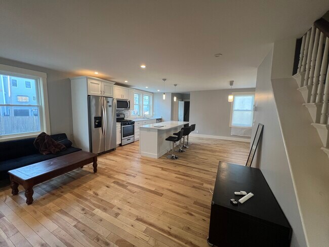 39 Snow St, Brighton, MA 02135 - photo 7