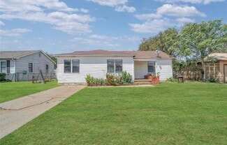 1117 E Cherry St, Altus, OK 73521