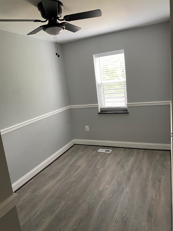 2848 Edgecombe Cir S, Baltimore, MD 21215 - photo 3