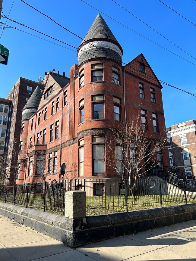 836 N Preston St unit F, Philadelphia, PA 19104 - photo 4