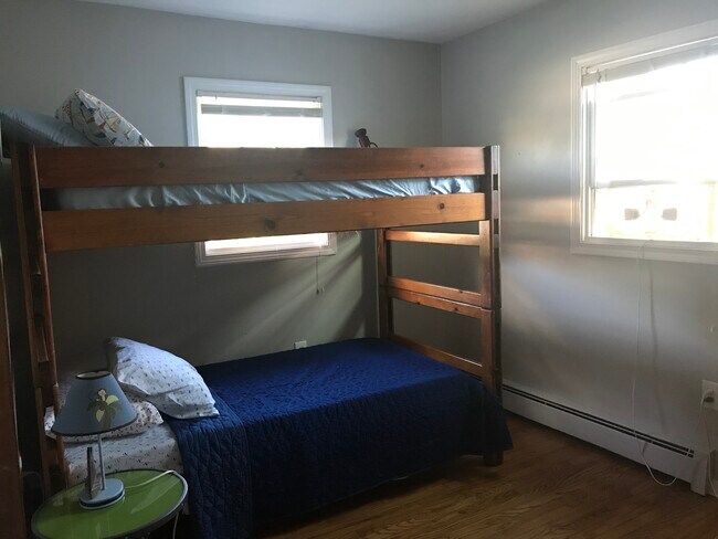 23 Prospect Ave, Niantic, CT 06357 - photo 4