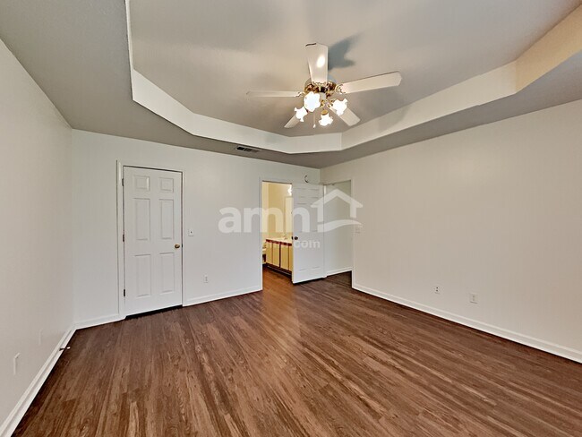 1202 Larzelere Ln, La Vergne, TN 37086 - photo 7