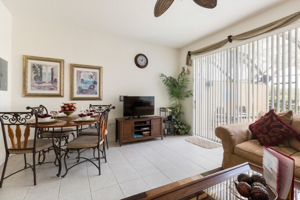 7679 Fitzclarence St unit ID1289444P, Kissimmee, FL 34747 - photo 1