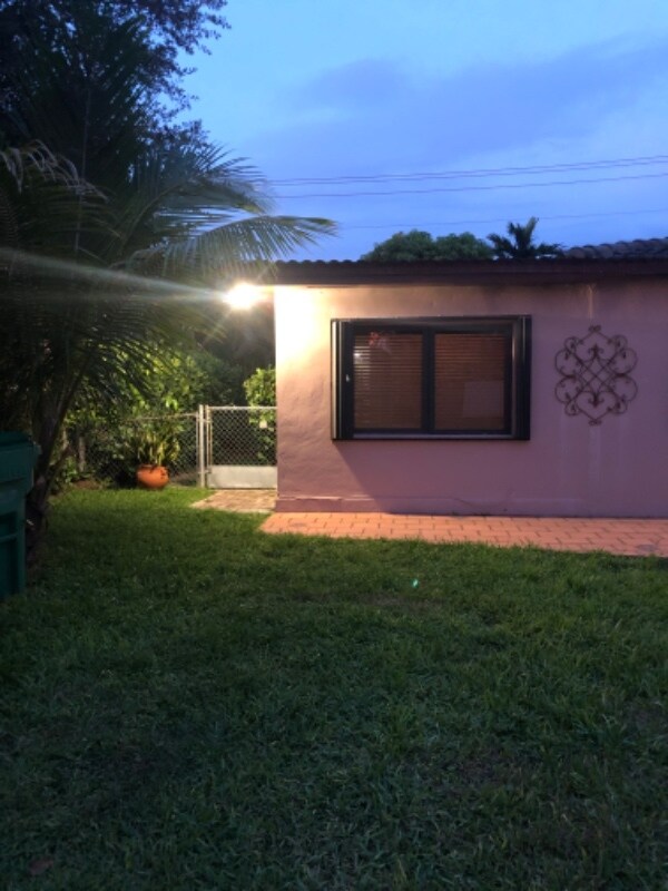 1715 SW 67th Ct, Miami, FL 33155