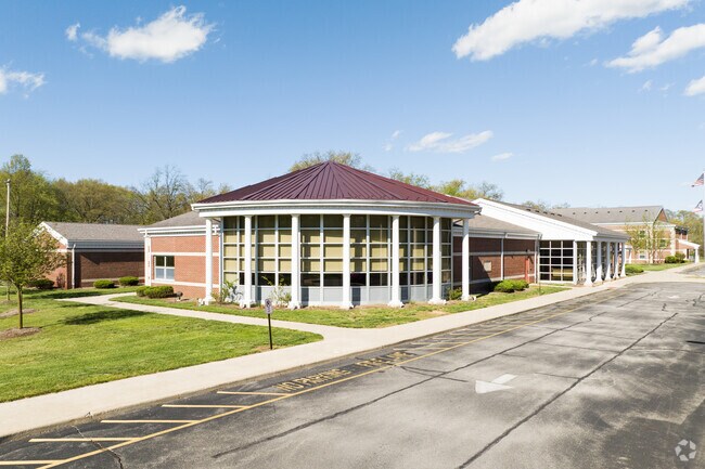 Hill View Elementary Front
