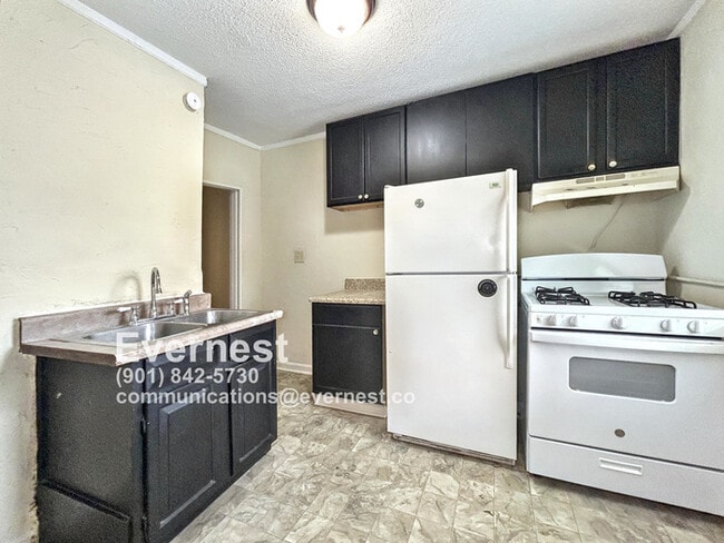 180 Clark Place unit 3, Memphis, TN 38104 - photo 4