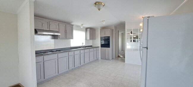 207 Princeton Rd, Princeton, NC 27569 - photo 5