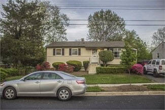 8817 Patricia Ct, College Park, MD 20740