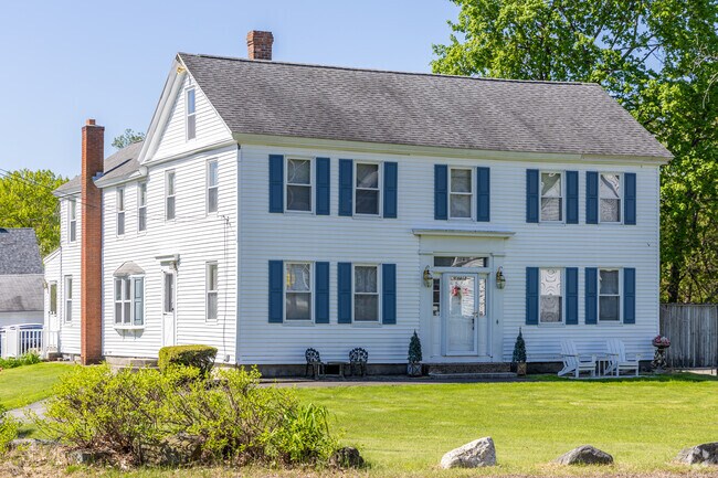 The Ayer Village neighborhood has many Colonial style homes.