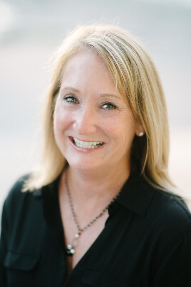 Lori Claussen