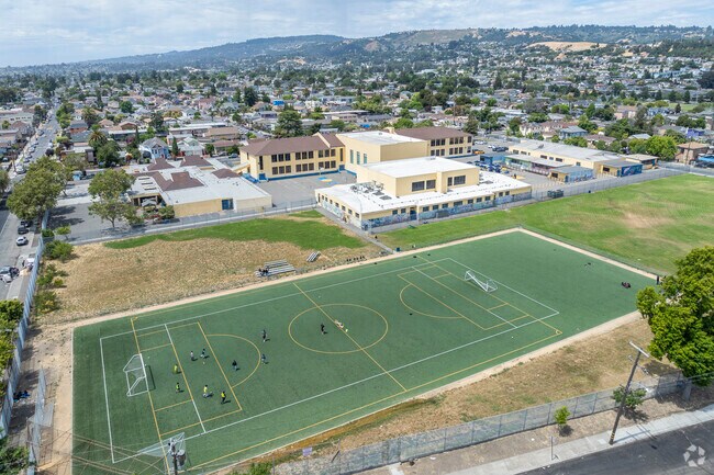 Elmhurst United Middle School provides Castlemont students with a well-rounded education.