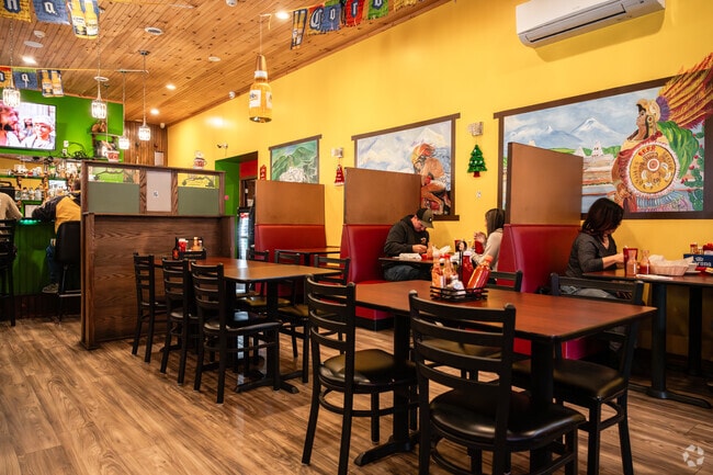 El Cubilete in Niagara is a popular destination for flavorful Mexican cuisine.