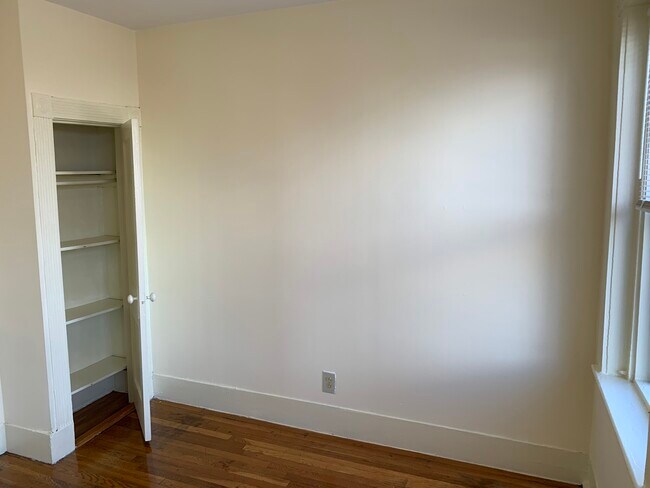 9 Myrtle St unit 9, Boston, MA 02114 - photo 7