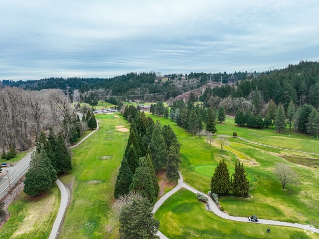 Residents can enjoy a round of golf at Auburn Golf Course in the Lea Hill neighborhood.