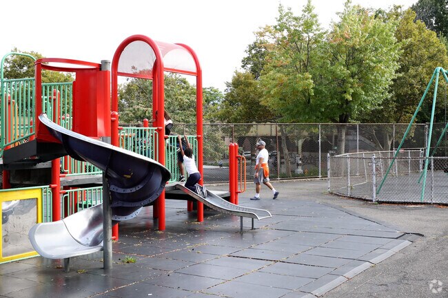 Families gather to enjoy quality time in Laconia.