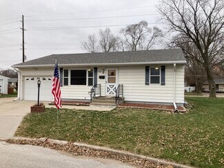 1602 Chance Ct, Adel, IA 50003