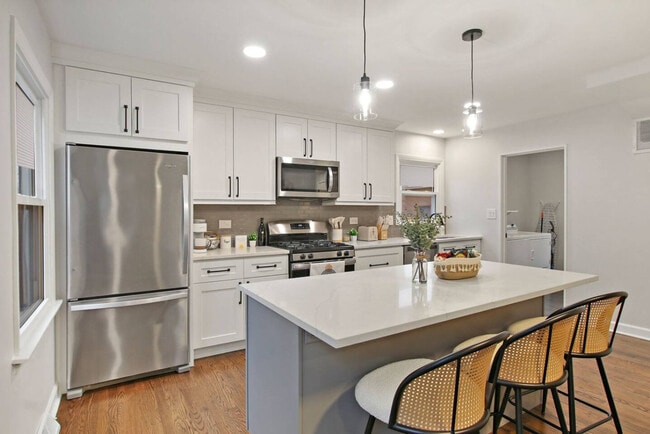 1104 Elizabeth St unit ID1366966P, West Chicago, IL 60185 - photo 3