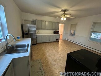 60 Old Common Rd Unit 1, Auburn, MA 01501