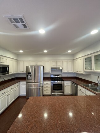3962 Oakfield Dr, Los Angeles, CA 91423