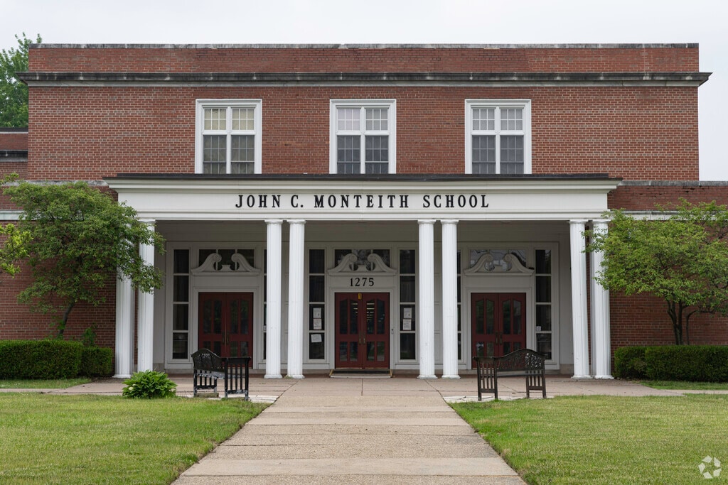 John Monteith Elementary School, Rankings & Reviews