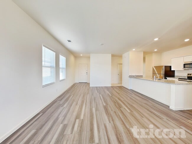 12713 Big Rnch Rd, Fort Worth, TX 76179 - photo 2