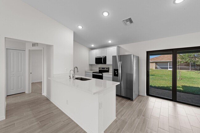 4635 Coronado Pkwy unit 36479404, Cape Coral, FL 33904 - photo 7