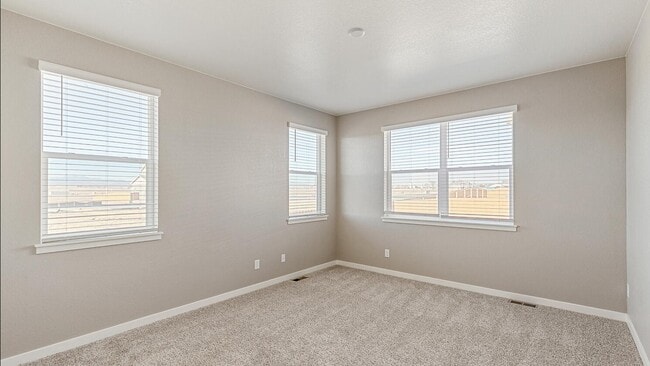 43085 Kawana Gulch St, Elizabeth, CO 80107 - photo 7
