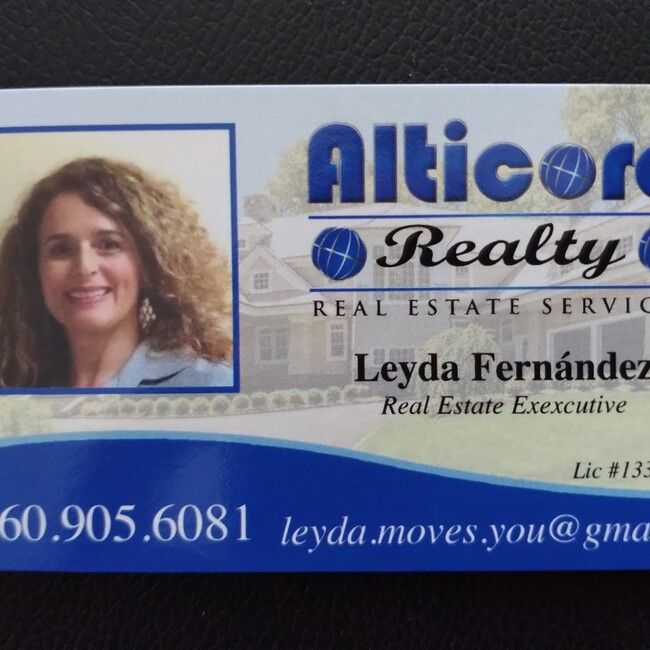 Agent Photo