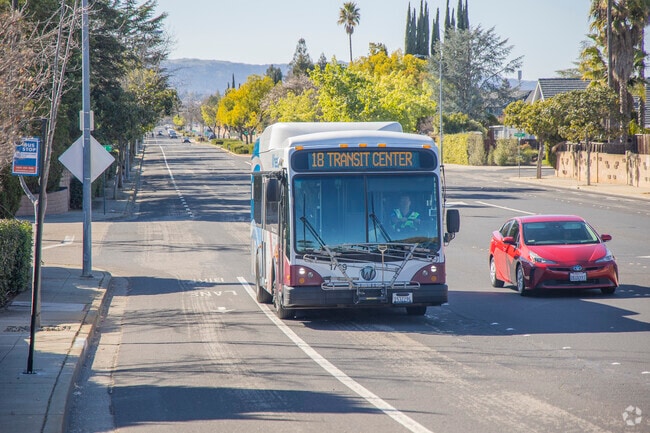 The 18 Wheels Bus connects Three Fountains to the greater Livermore area.