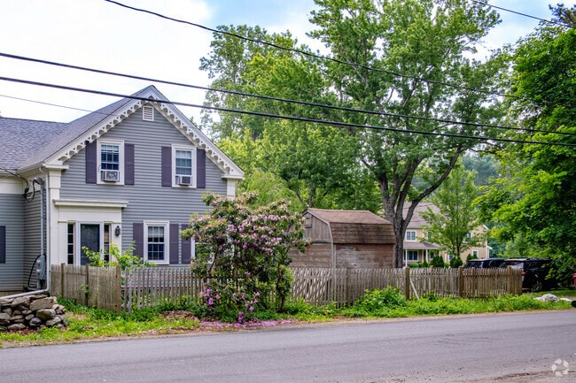 Trees in the Middleborough
neighborhood make the best neighbors.