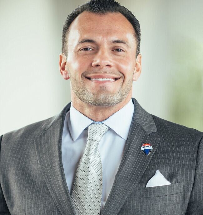 Agent Photo