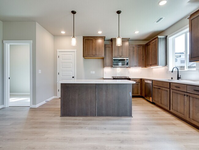 646 NW 28th St, Battle Ground, WA 98604 - photo 6