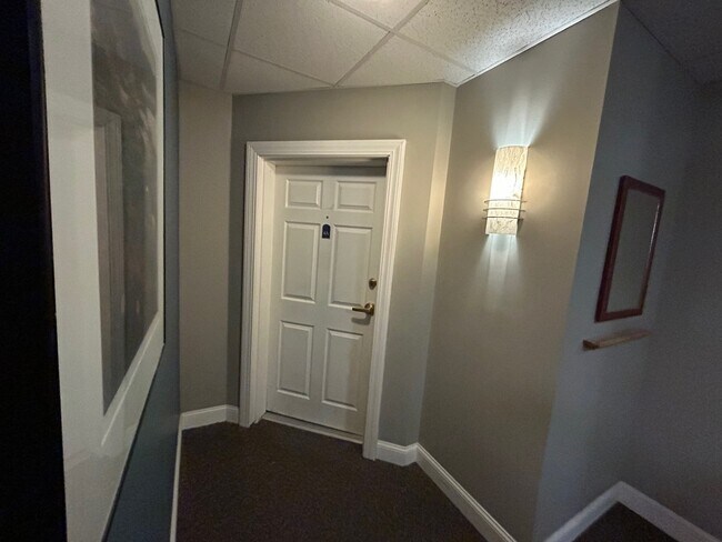 79 Bramhall St unit 4A, Portland, ME 04102 - photo 3