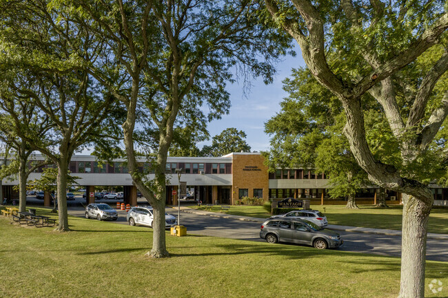 Wantagh Middle School  has 662 students in grades 6-8 with a student-teacher ratio of 11 to 1.