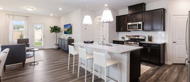 842 Maple Branch Cir unit 36039081, Graham, NC 27253 - photo 4