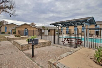 3001 NE 2nd St, Mineral Wells, TX 76067