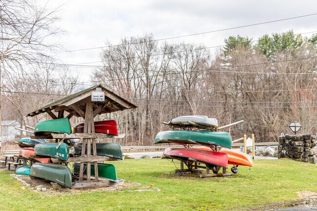 Enjoy kayaking at Veasey Memorial Park in Salem Street.