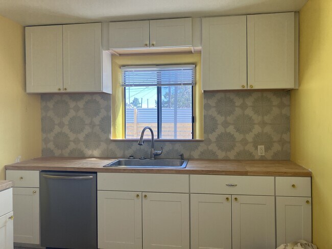 3903 Thaxton Ave SE unit 3903, Albuquerque, NM 87108 - photo 6