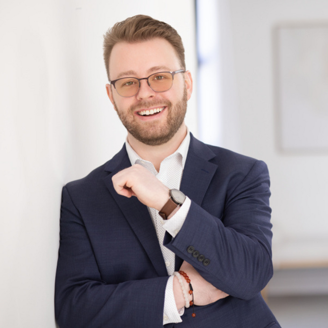 Agent Photo