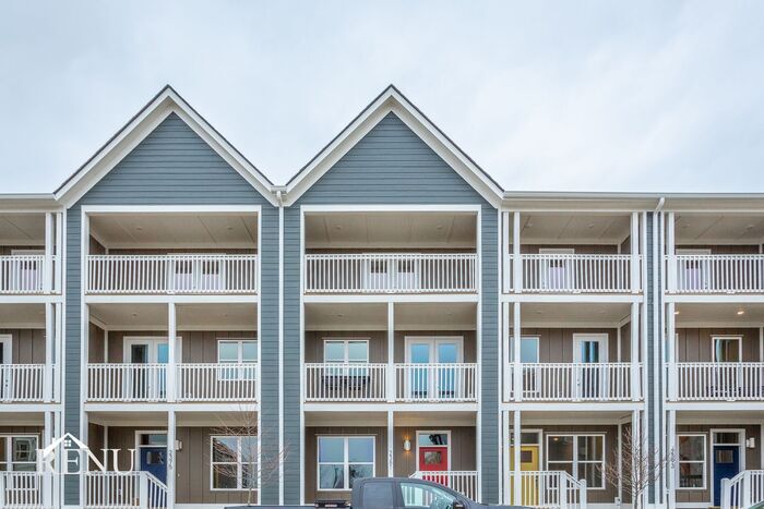 2374 E 18th St Place, Chattanooga, TN 37404 - photo 1