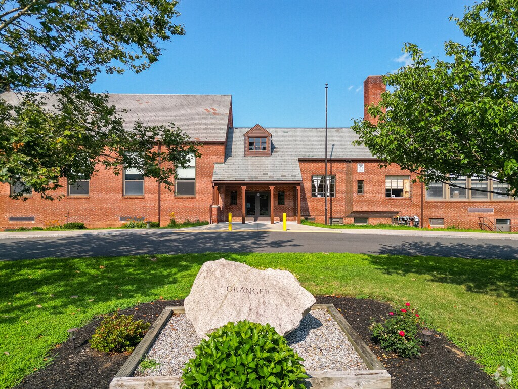 Students at the Clifford M Granger School love the Curriculum and teachers that teach here.