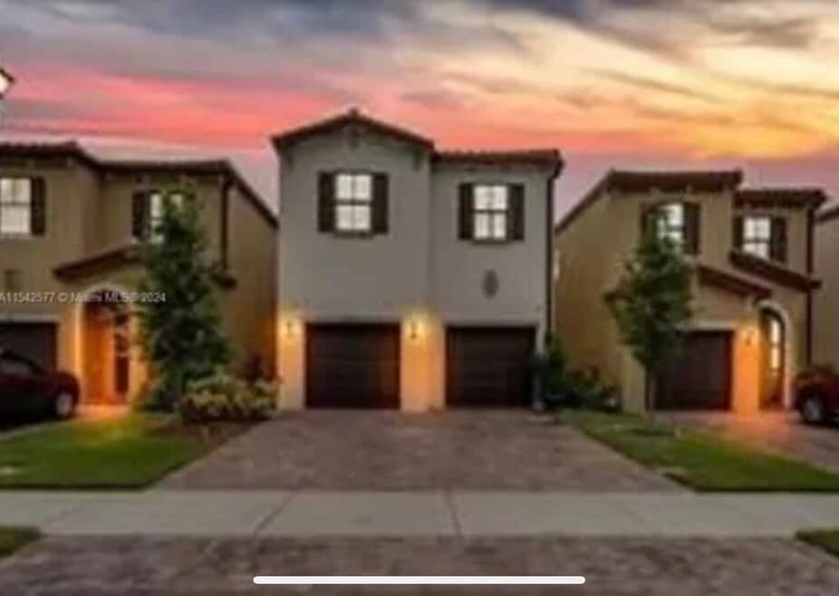 4879 NW 55th Place, Tamarac, FL 33319 - photo 1